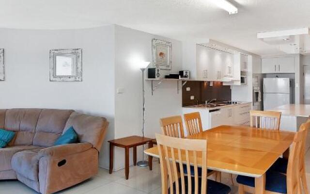 Monterey Lodge Unit 10, 27 Warne Terrace. Kings Beach