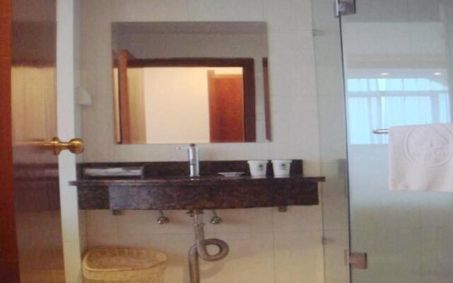 GreenTree Inn Jiangsu Wuxi Lingshan Scenic spot Express Hotel