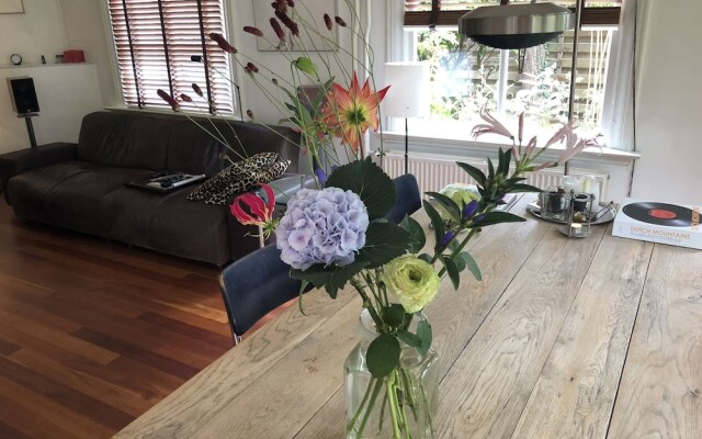 Luxurious Villa in Haarlem with Two Ponds