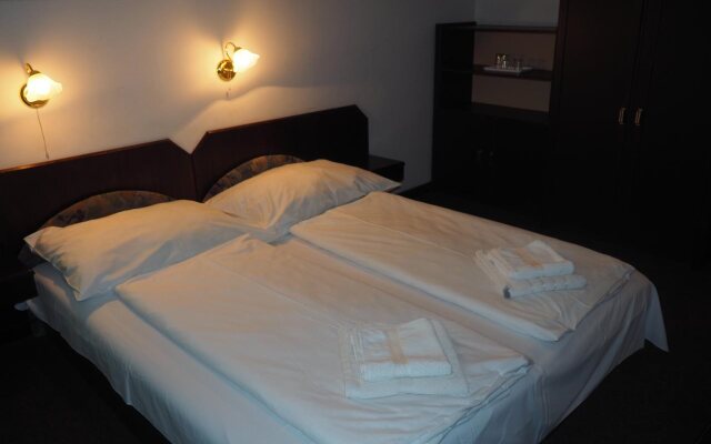 Hotel Radio Inn II