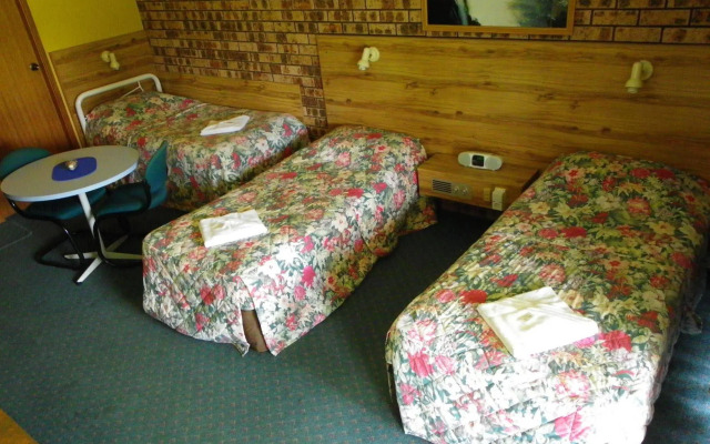 Surfside Resort Motel