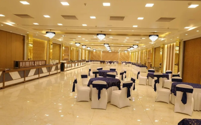 Hotel Cheer Royale