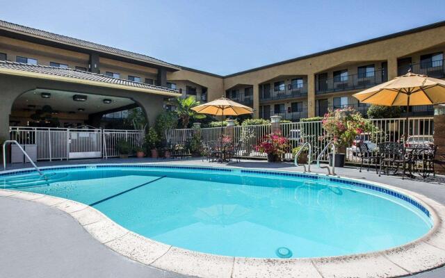 Quality Inn Ontario Airport Convention Center