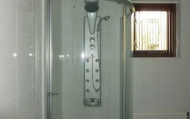 Nice House With a Private Jetty Located in Lemmer