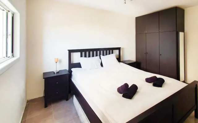 Charming 3bdr apt with sea view B5