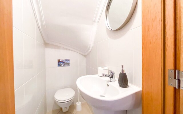 Prestige Apartment with Swimming Pool