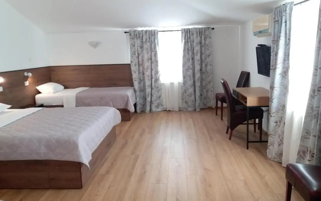 Apartments & Rooms - Konak Vukasinovic