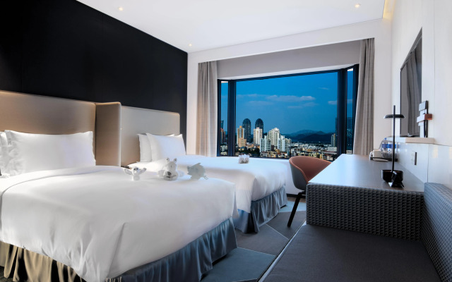 Holiday Inn Express Shenzhen Dongmen by IHG