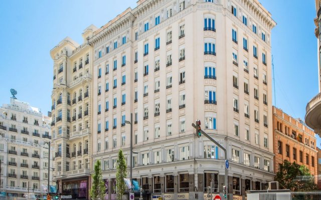 Tryp Madrid Gran Via Hotel