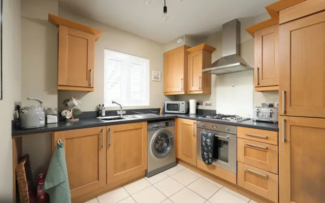 Stylish Flat With Sofa Bed in Malmesbury