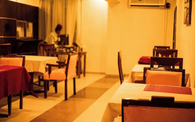 Great Western Hotel and Suites