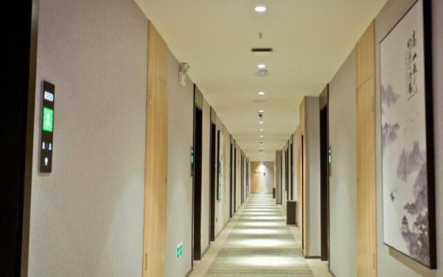 Greentree Inn Fuyang Linquan Magic Capital Busines
