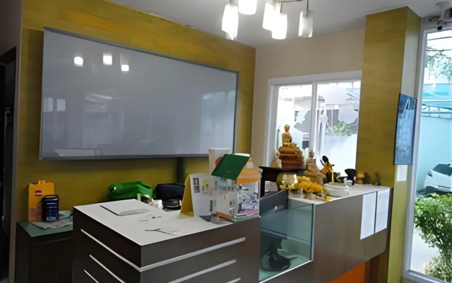 Baan Vor Sumongkol Services Apartment