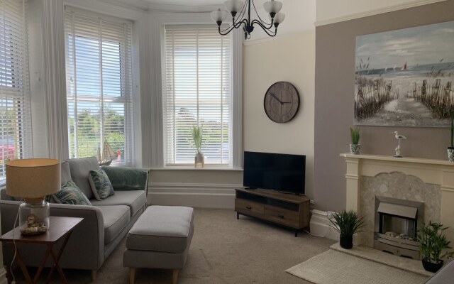 Charming 1-bed Apartment in Ventnor