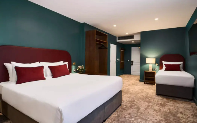 The House Hotel