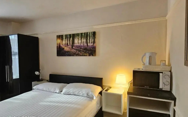 Comfort Rooms