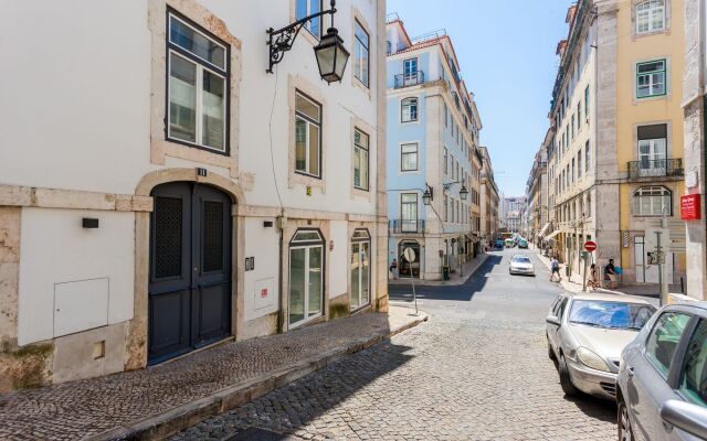 Baixa Tile Blue Two-Bedroom Apartment - by LU Holidays