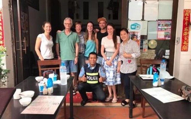 B52 Hostel