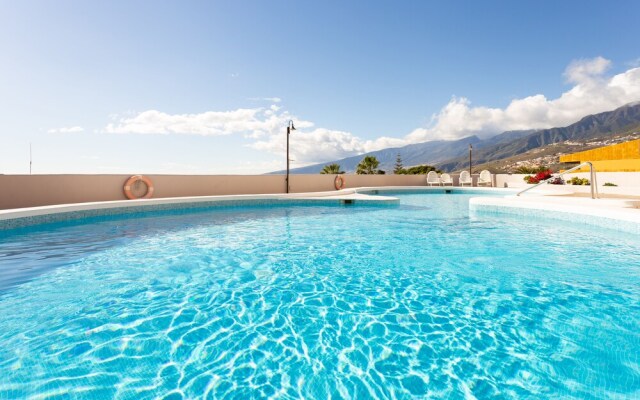 HomeLike Stunning Ocean Views Radazul