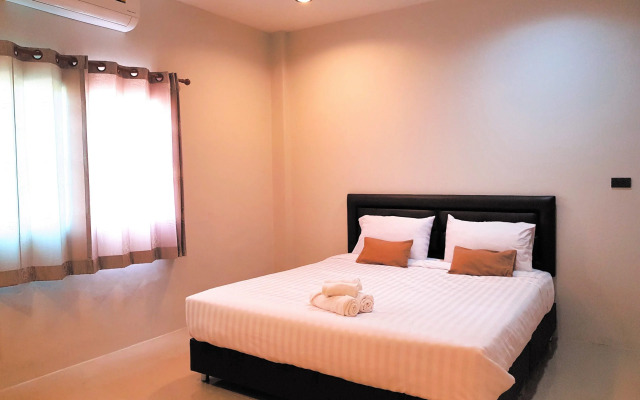 Chadaporn Mae Chaem Hotel