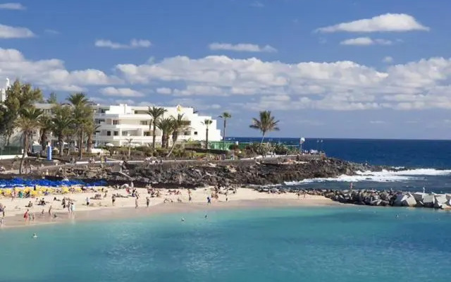Playa Flamingo B