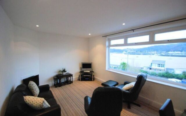 Estuary View Apartment