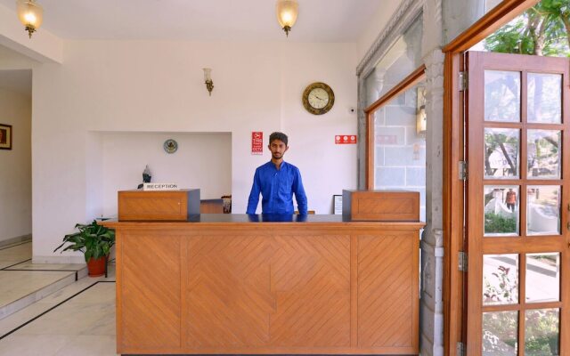 OYO 6549 Hotel Gorbandh