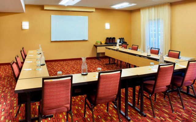 Courtyard by Marriott Minneapolis-St. Paul Airport