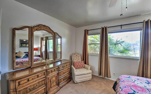 Vintage Las Vegas Oasis < 3 Mi to the Strip!