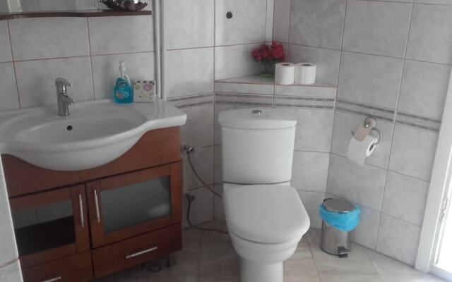 Turquoise Family Suites Apartment