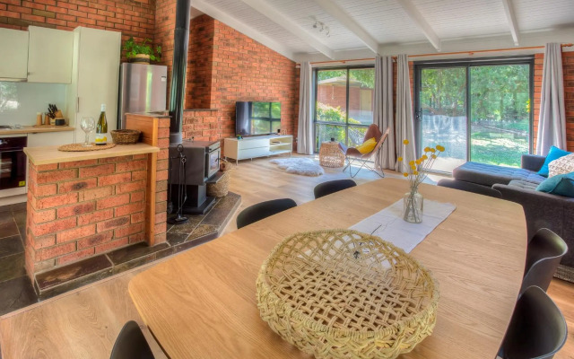 On the River, Porepunkah - Bright VIC