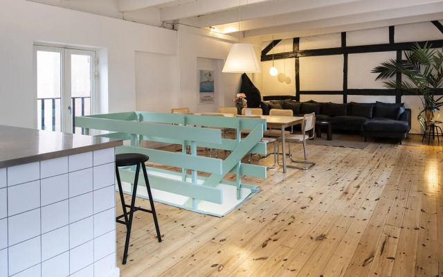 The Townhouse by Daniel&Jacob’s