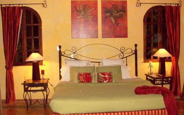 Forest Hills Suites