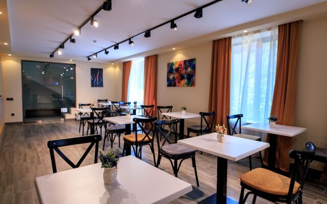 Hotel Georgian Holiday