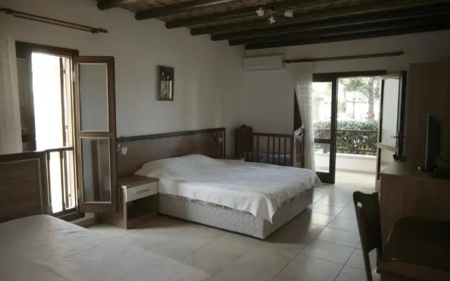 Vouni King Hotel