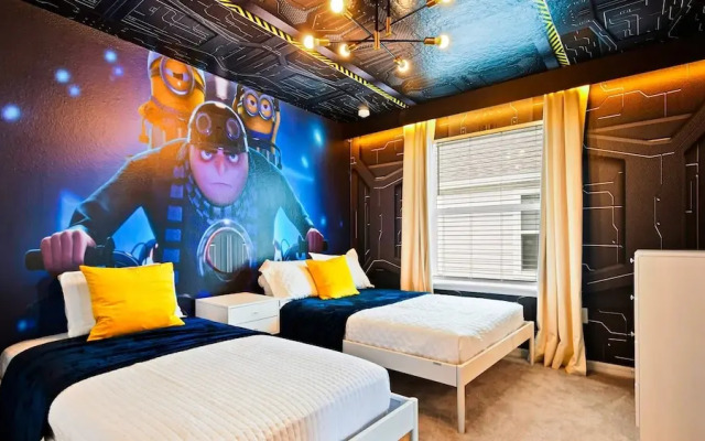 Extraordinary 10br Private Pool Spa Near Disney