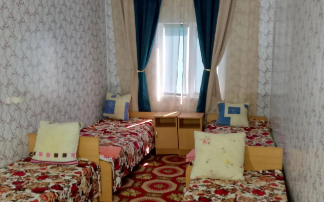 Guest house at Elena's