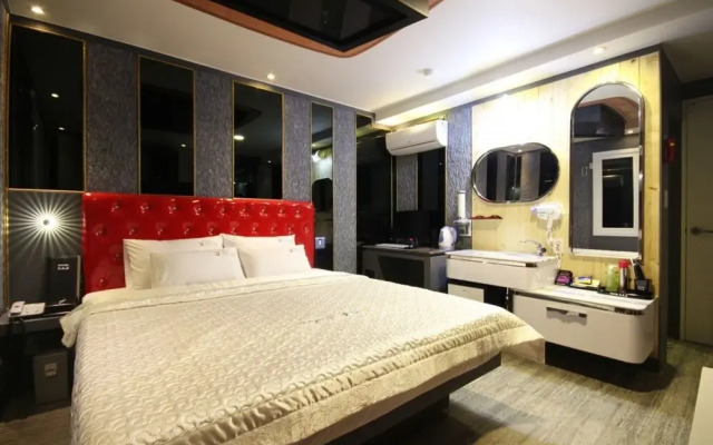 Busan Oncheonjang 369