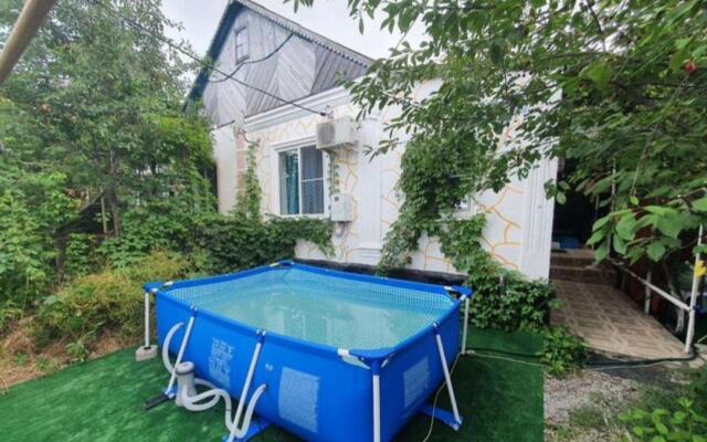 Апартаменты на Тенистой 3