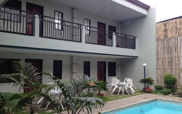 Poleng Suites Hotel