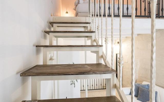 Piccola Luna Cozy Home