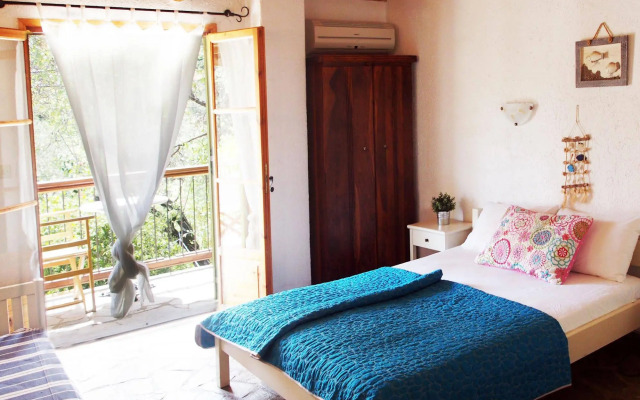 Lithea Villas and Studios by the Sea