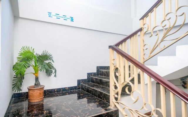 RedDoorz near Hermes Place Polonia Medan