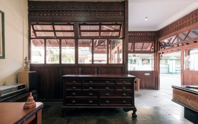 OYO 1700 Danurejan Guesthouse
