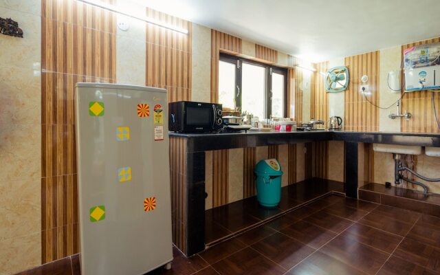 OYO 14132 Home Elegant 1BHK Kempty Road