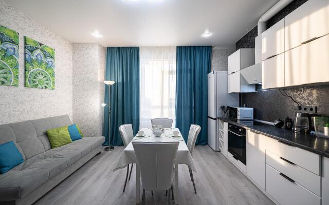 Пять Звёзд на улице Героя Яковлева 17