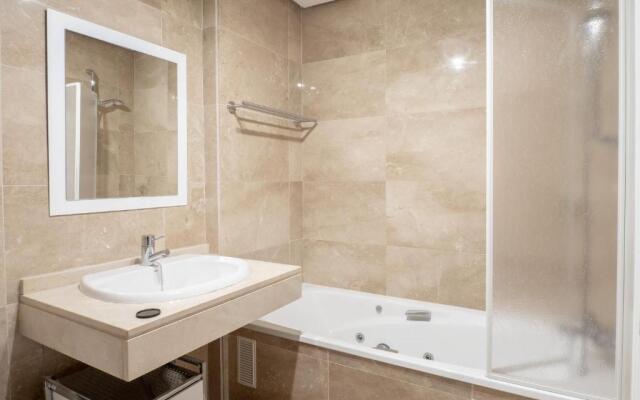 2284-Apt with Big Terrace with Sea View