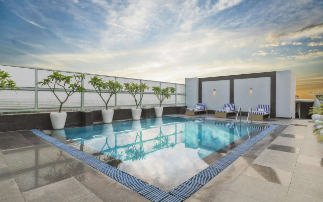 Country Inn & Suites by Radisson, Gurugram Sector 12