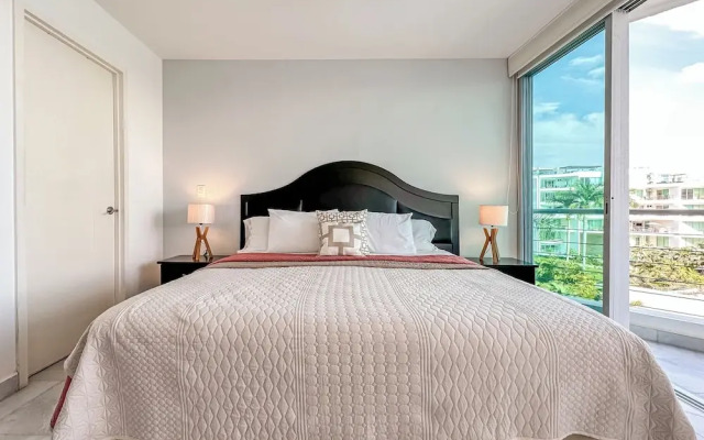 ARIA Residence Beachfront luxury