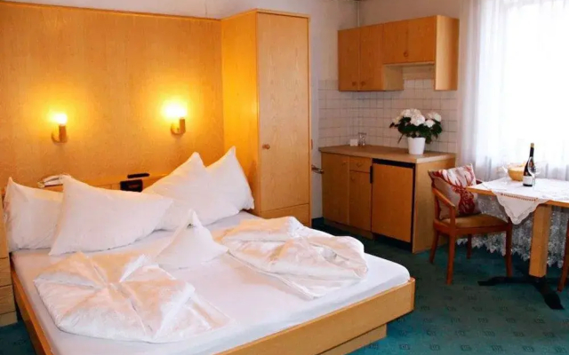 Hotel Alpina